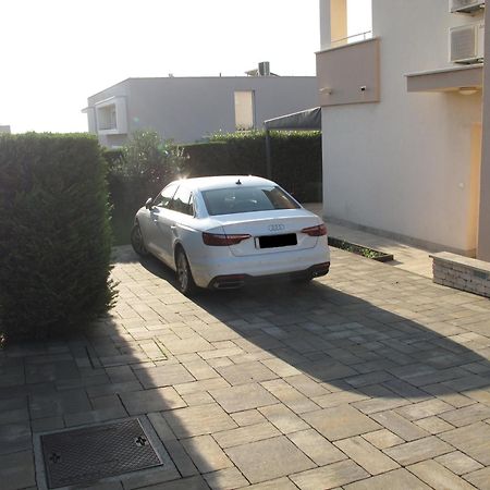 Apartments Mia Krk Krk Town Exterior photo