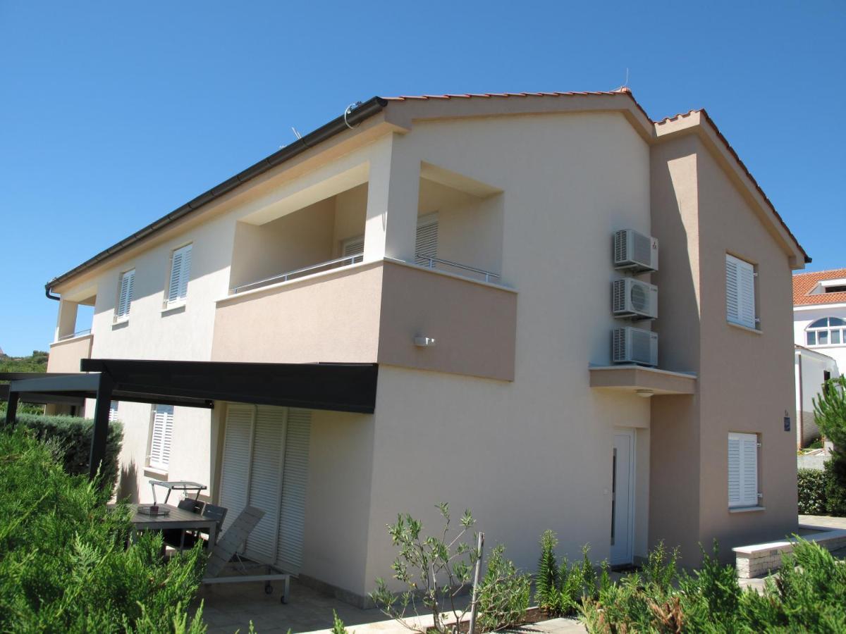 Apartments Mia Krk Krk Town Exterior photo