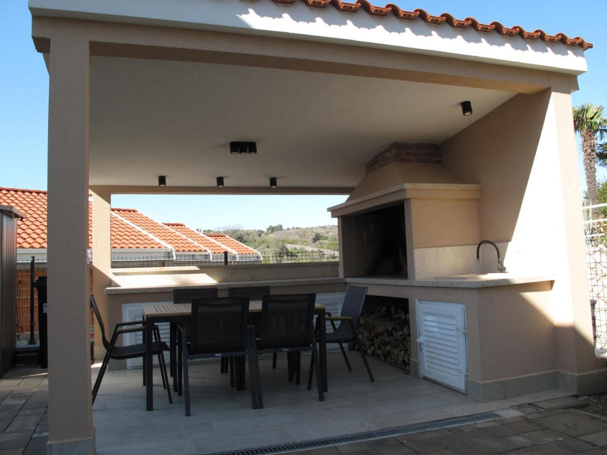 Apartments Mia Krk Krk Town Exterior photo