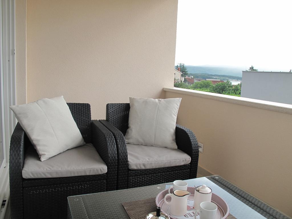 Apartments Mia Krk Krk Town Exterior photo