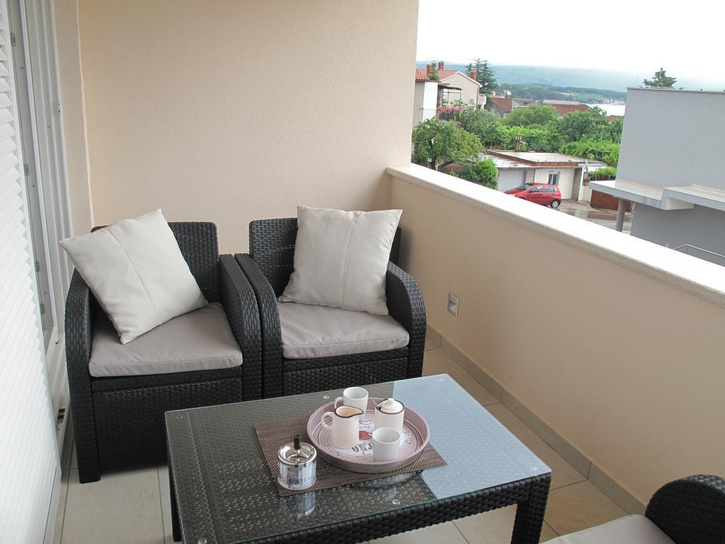 Apartments Mia Krk Krk Town Exterior photo